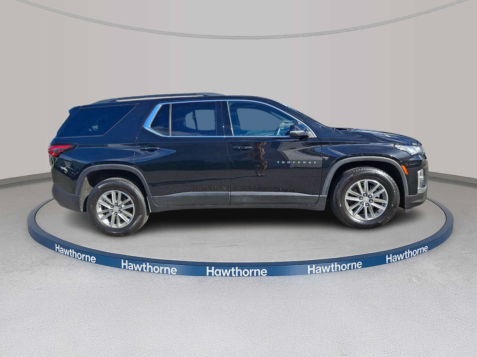 Used 2023 Chevrolet Traverse LT AWD/4WD image 7