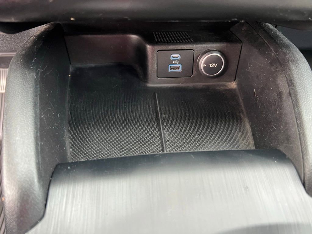 Used 2020 Ford Escape SE image 26