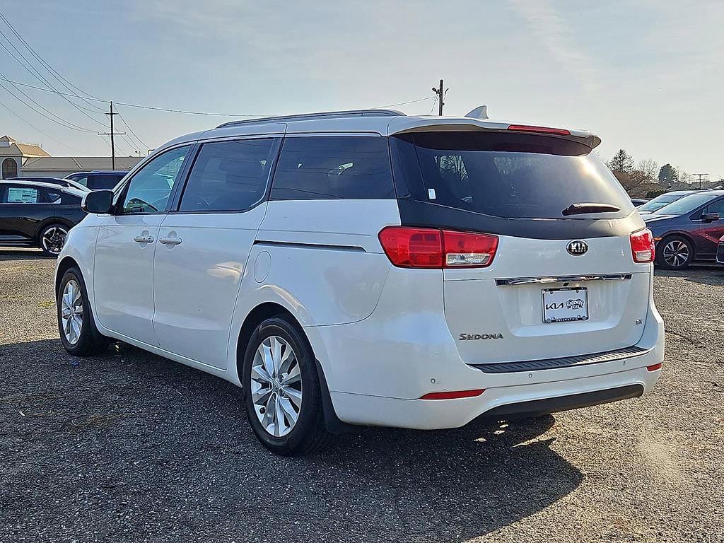Used 2015 Kia Sedona EX image 5
