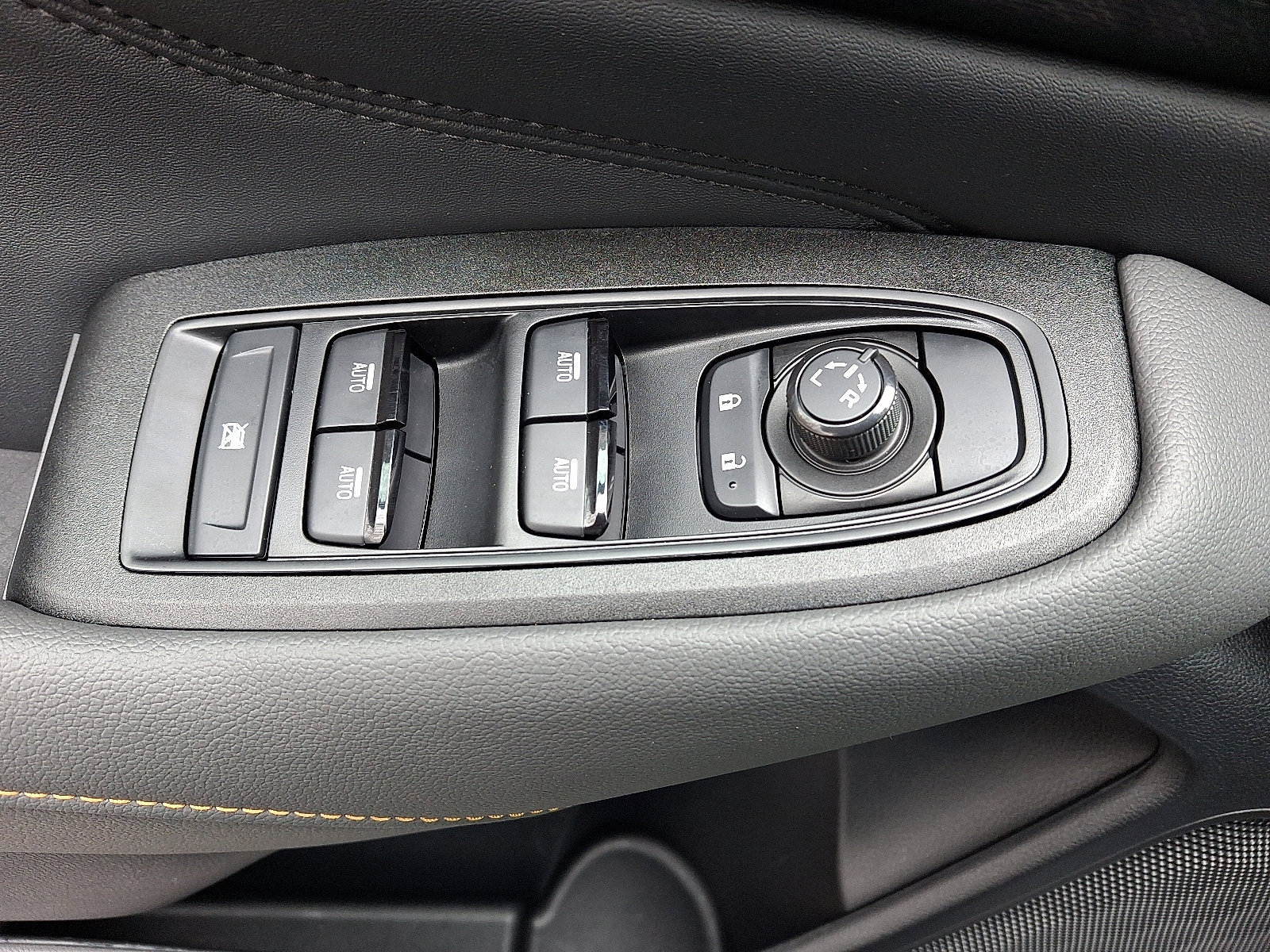 Certified 2025 Subaru Outback Wilderness AWD/4WD image 20