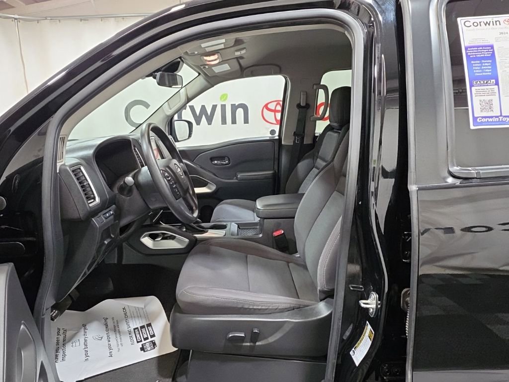 Used 2024 Nissan Frontier SV AWD/4WD image 22