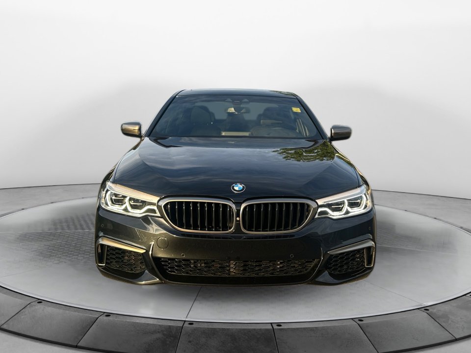 Used 2019 BMW M550i xDrive w/ Premium Package 2 AWD/4WD image 2