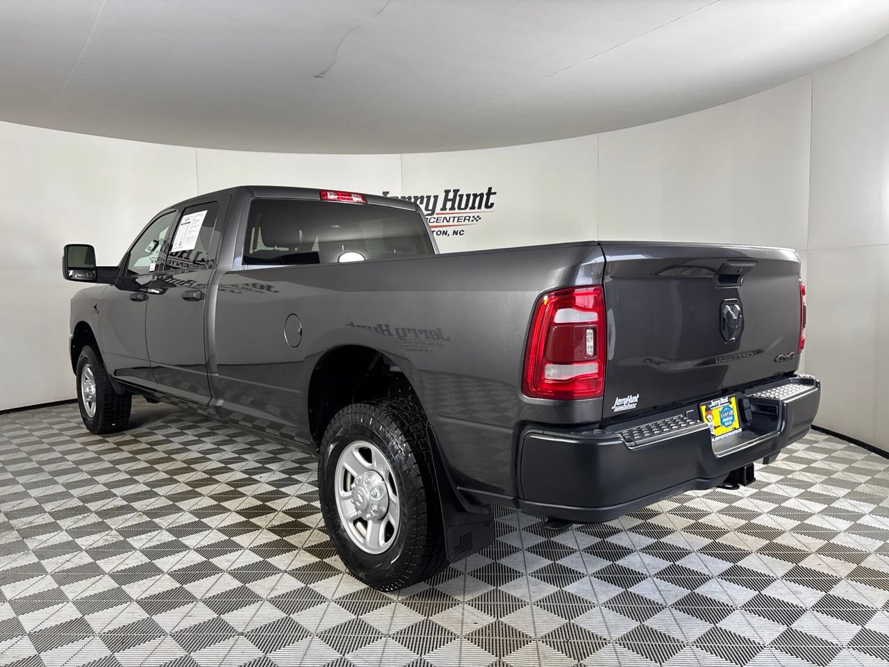 Used 2023 RAM 3500 Tradesman w/ Bed Utility Group AWD/4WD image 6