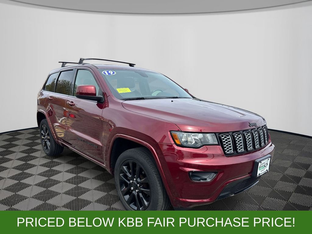 Used 2020 Jeep Grand Cherokee Altitude AWD/4WD image 5