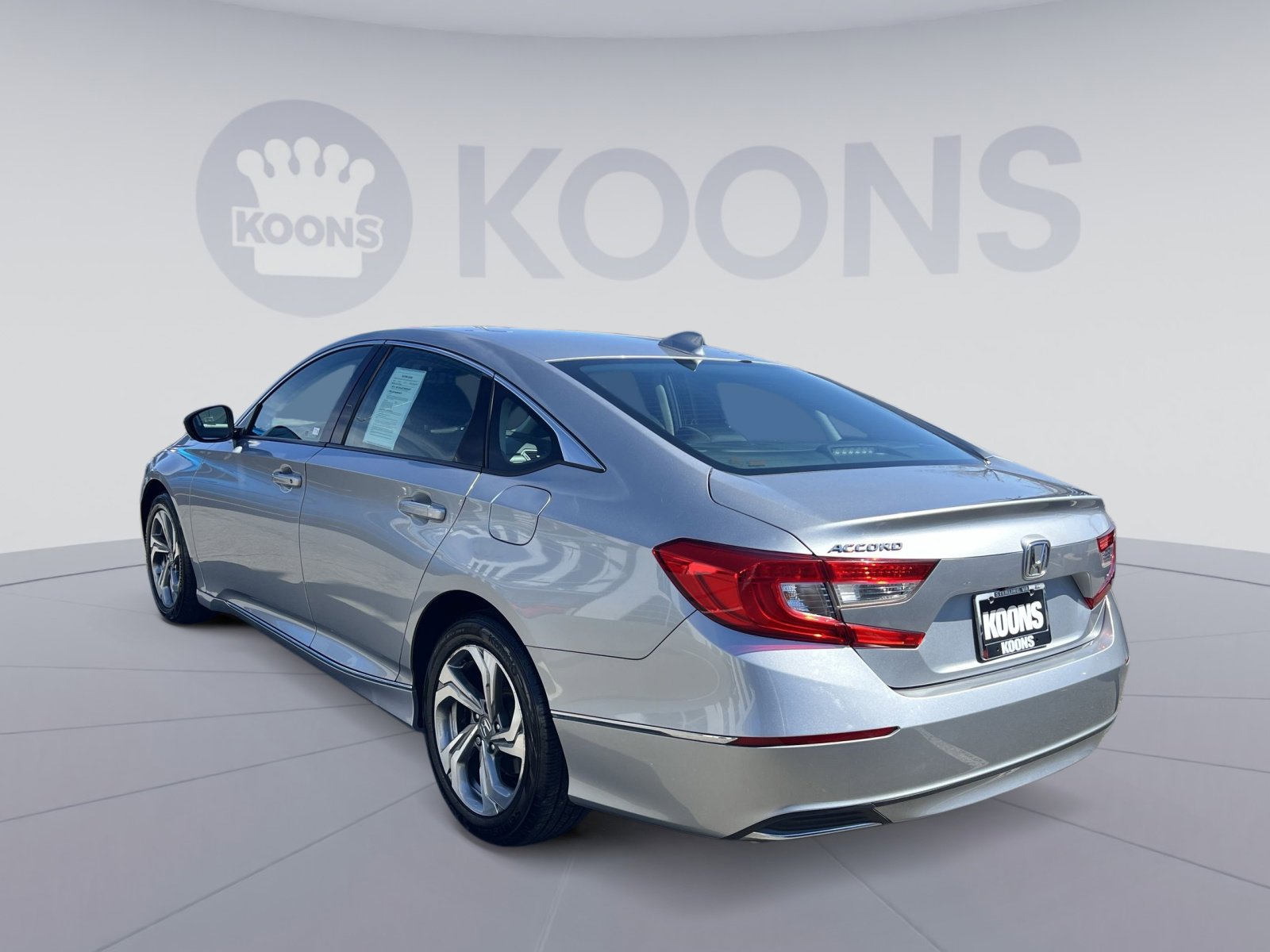 Used 2019 Honda Accord EX image 4