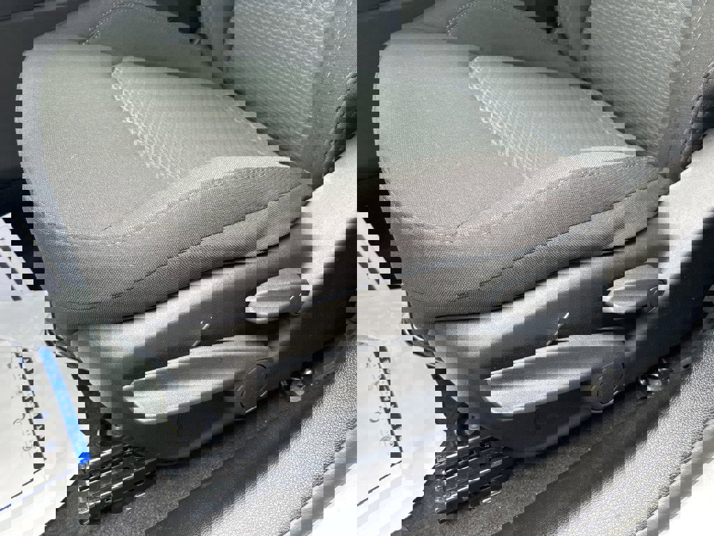 New 2025 Jeep Compass Sport image 18