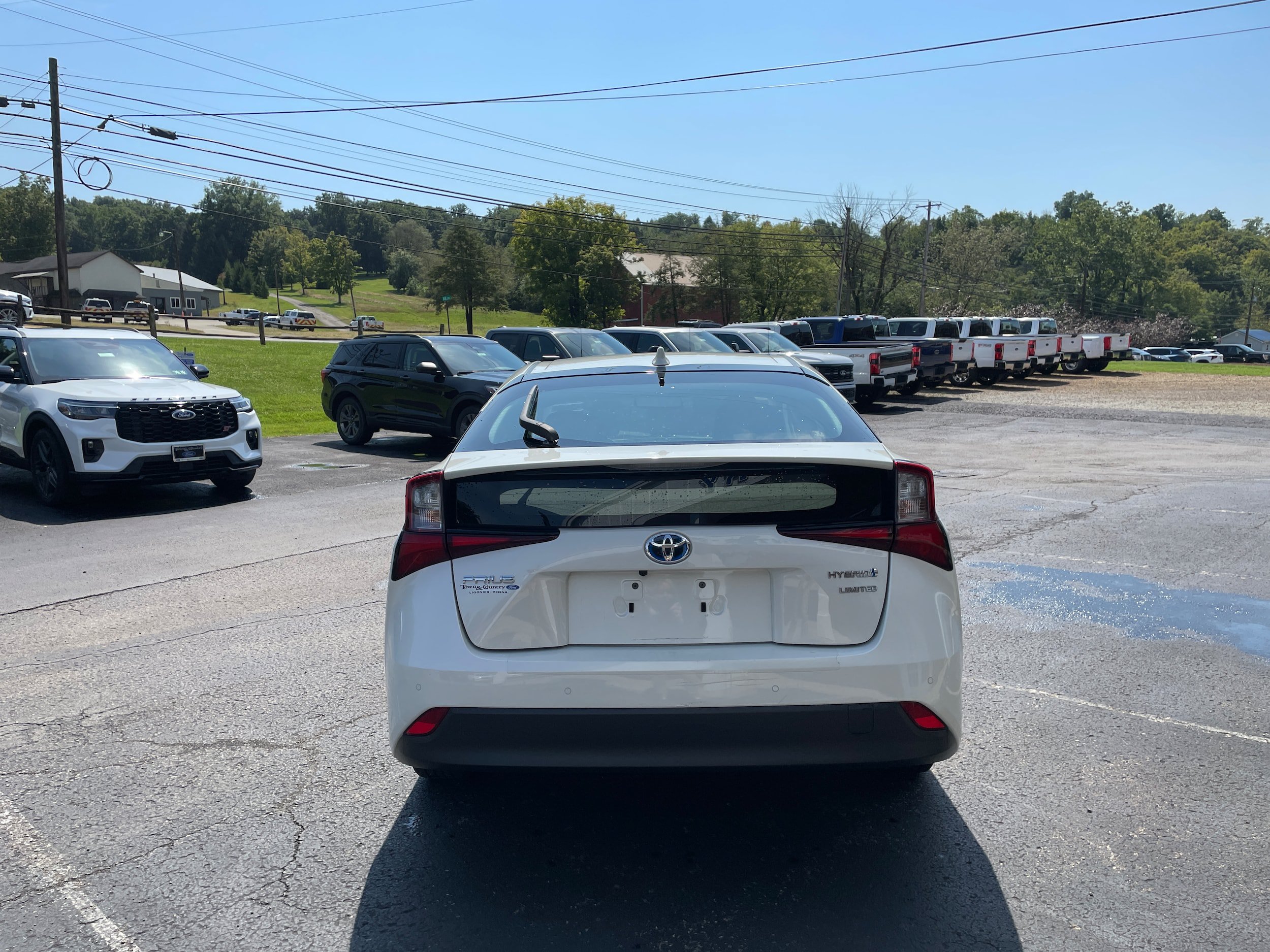 Used 2019 Toyota Prius Limited FWD image 6