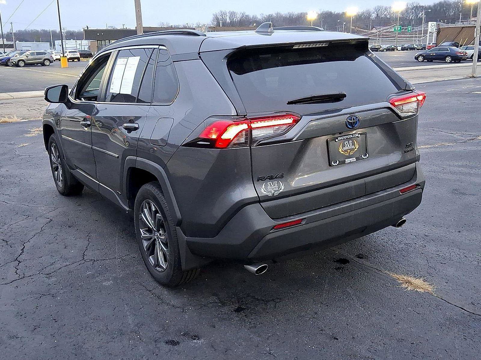 Used 2024 Toyota RAV4 XLE Premium w/ Weather Package image 5