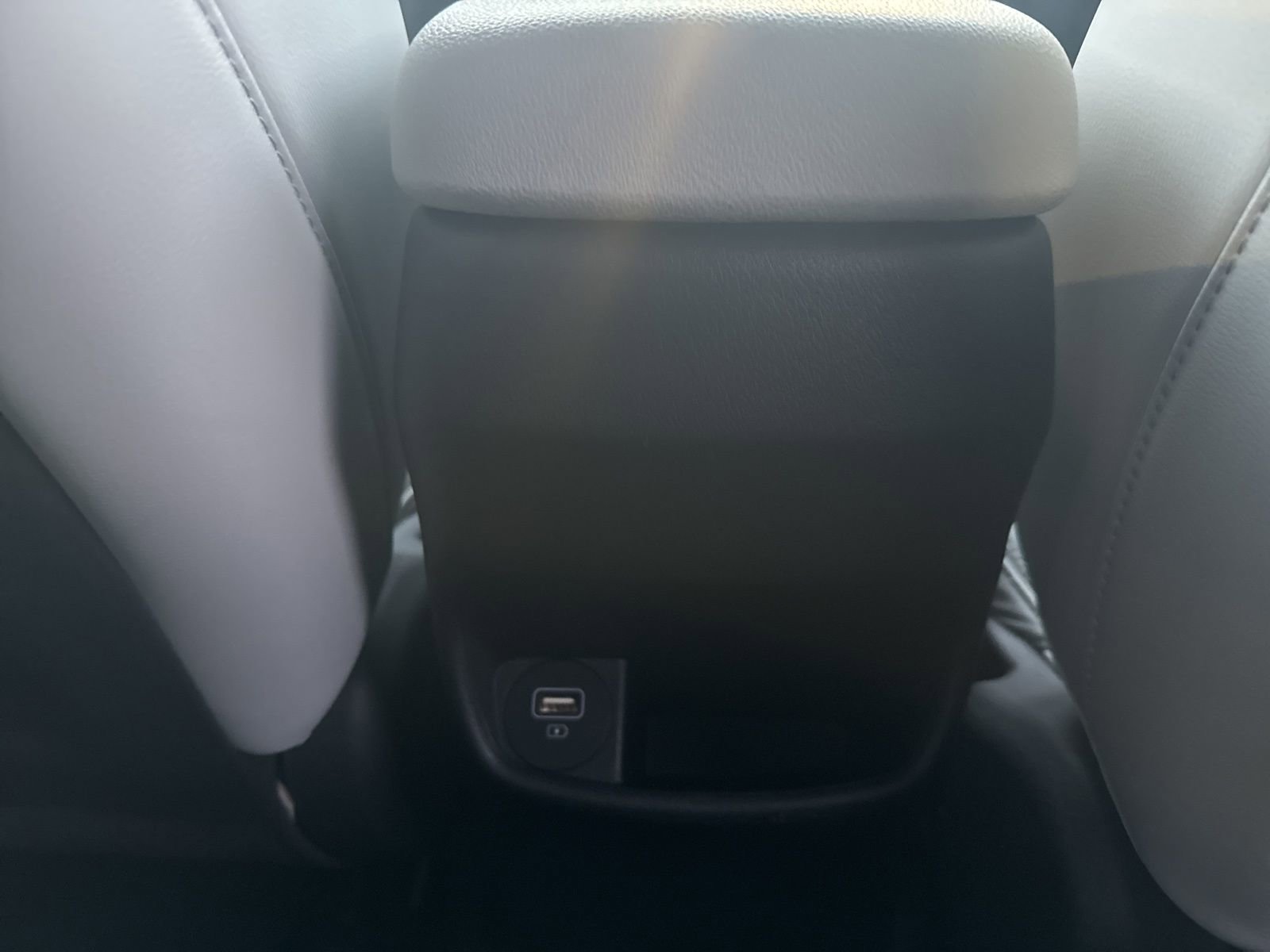 Used 2023 Hyundai Kona Limited image 24