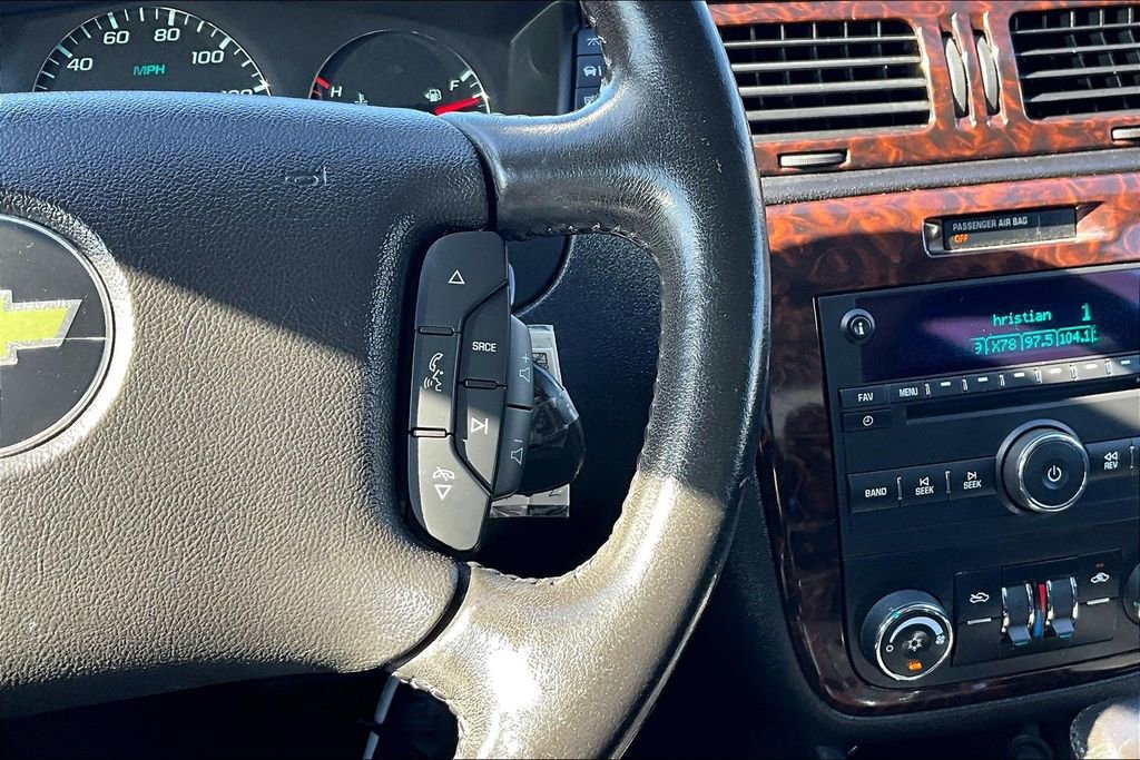 Used 2014 Chevrolet Impala LT w/ LT Sunroof Package image 26