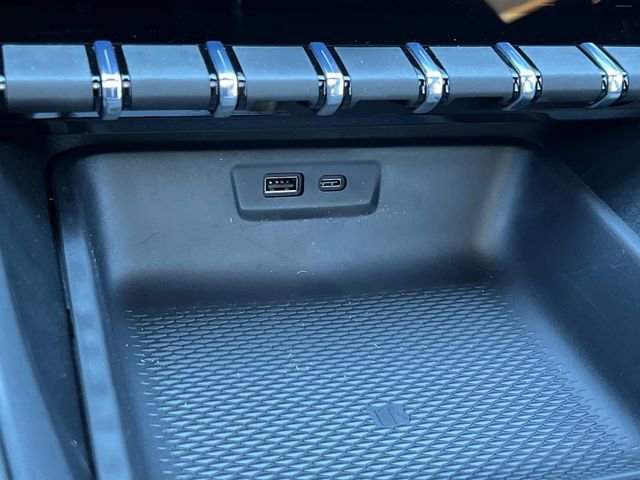 New 2026 GMC Terrain AT4 w/ Convenience Package III image 25