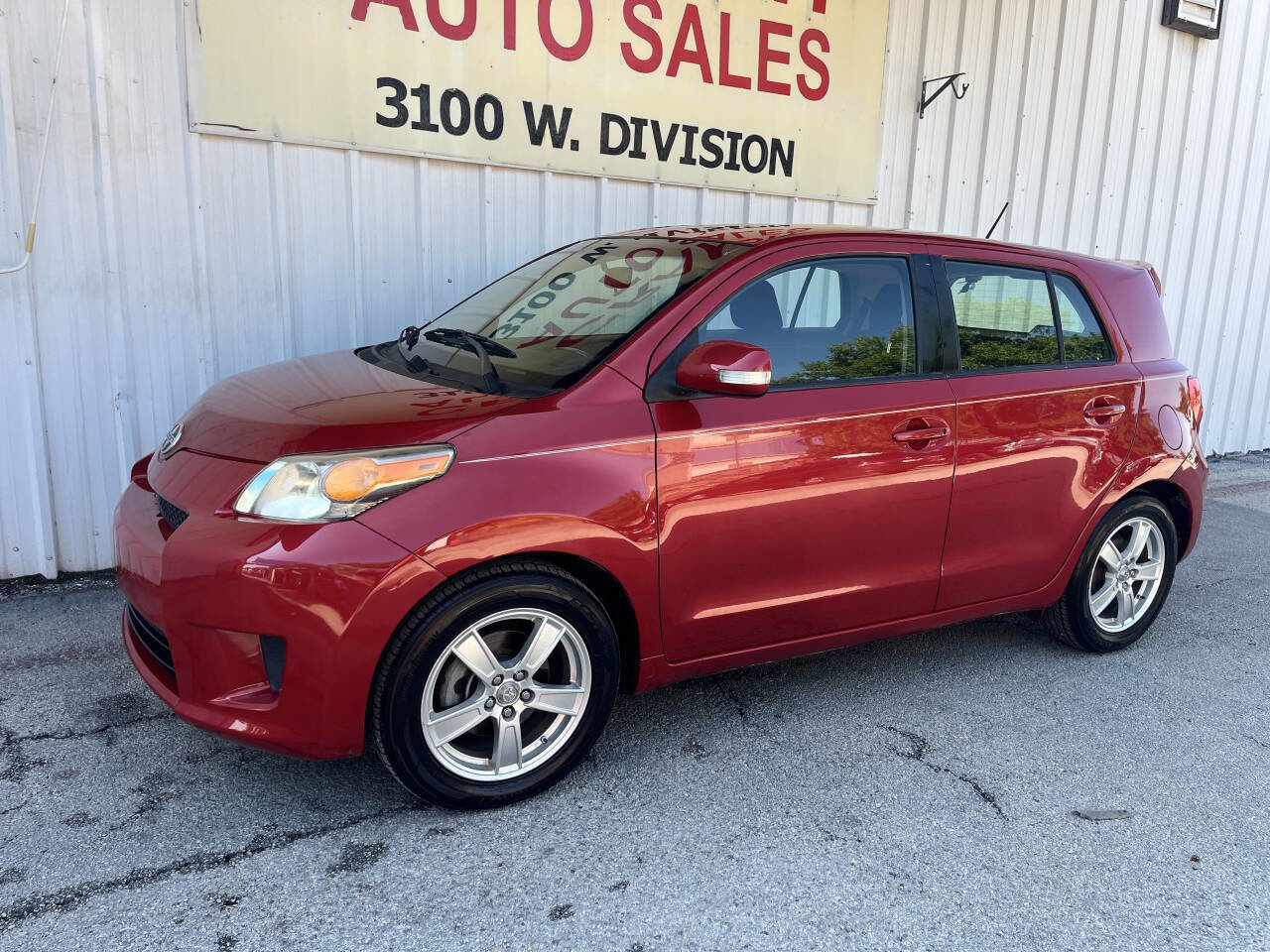 Used 2014 Scion xD image 8