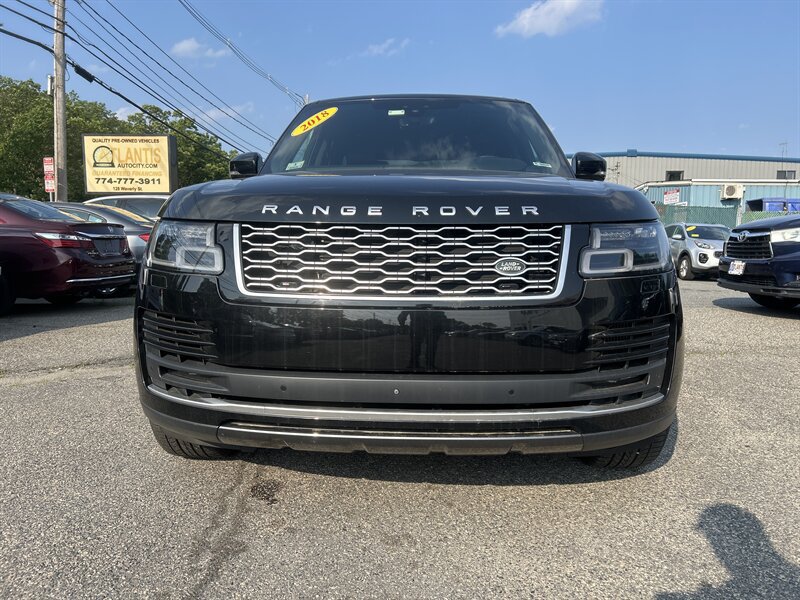 Used 2018 Land Rover Range Rover Supercharged AWD/4WD image 2