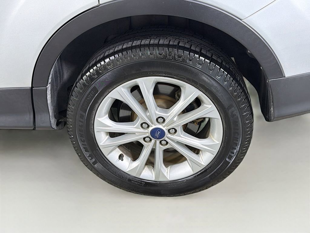 Used 2018 Ford Escape SE w/ SE Sync 3 Package image 29