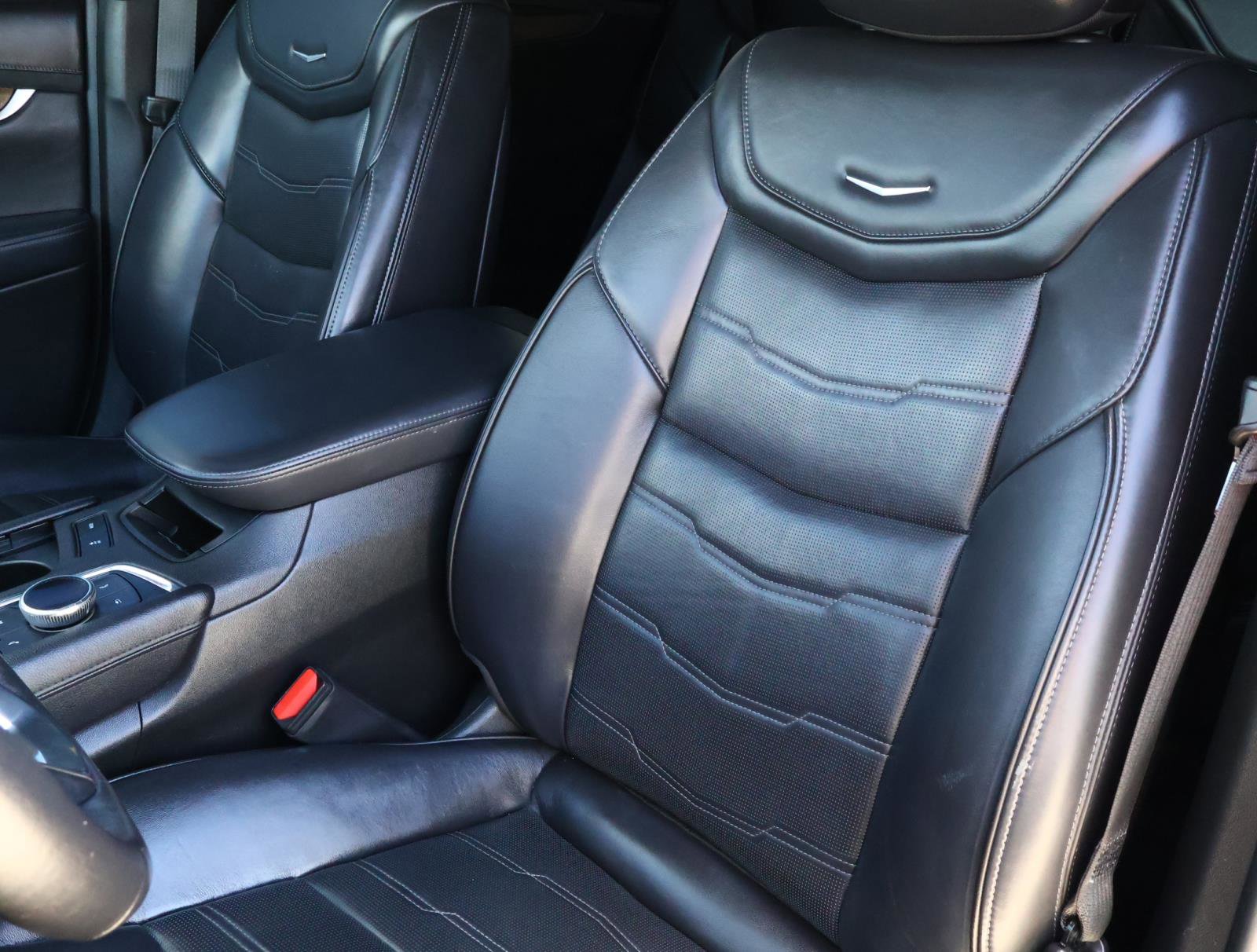 Used 2021 Cadillac XT6 Premium Luxury w/ Platinum Package image 19