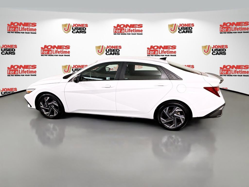 Certified 2025 Hyundai Elantra Sport FWD image 12