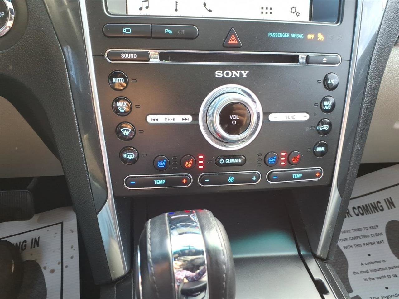 Used 2018 Ford Explorer Limited image 17