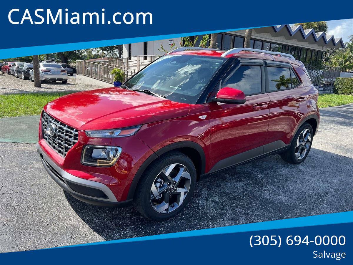 Used 2023 Hyundai Venue SEL FWD image 1