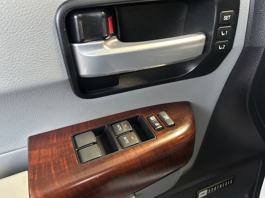 Used 2016 Toyota Sequoia Platinum image 23