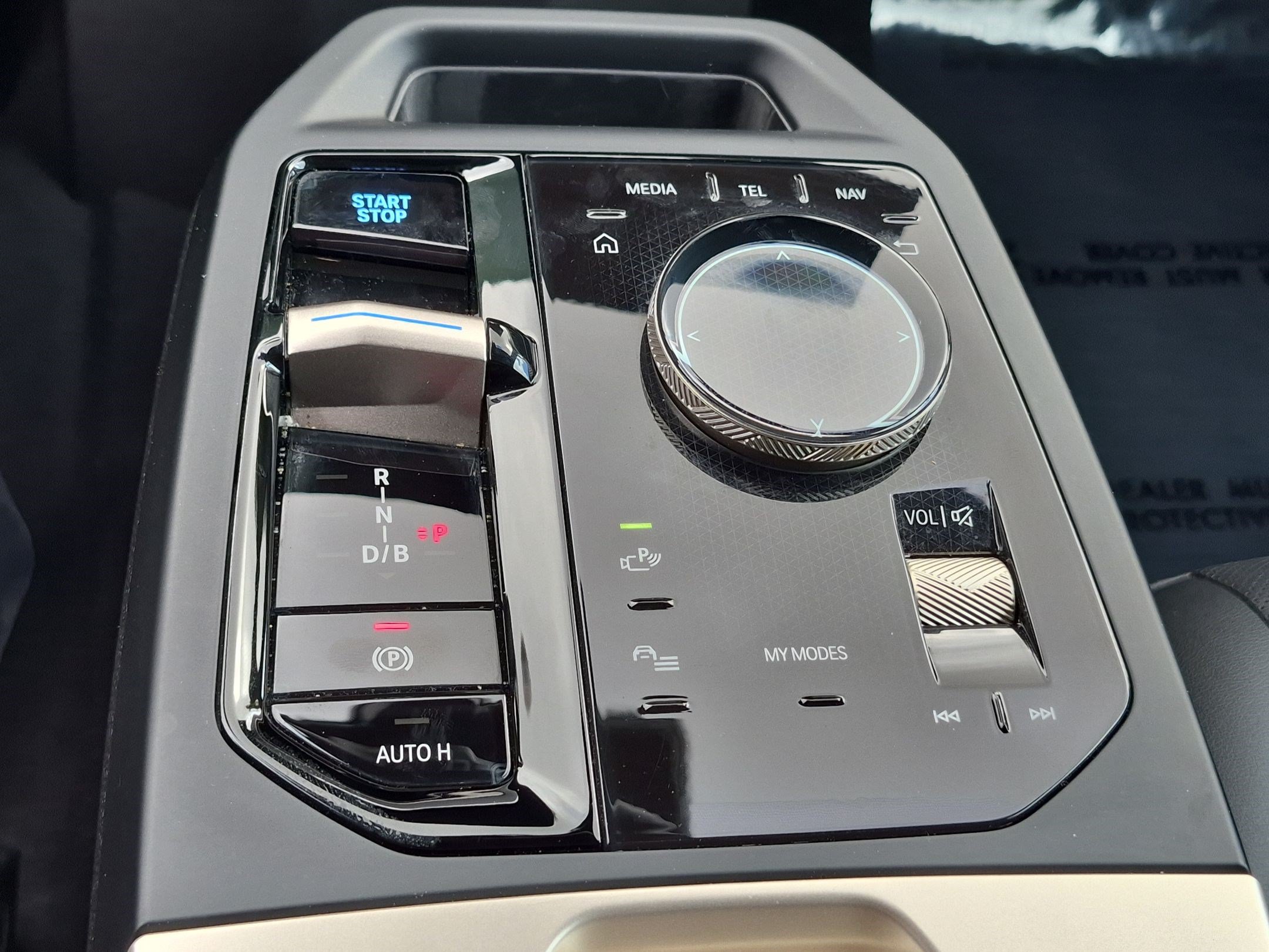 Certified 2024 BMW iX xDrive50 w/ Convenience Package AWD/4WD image 26