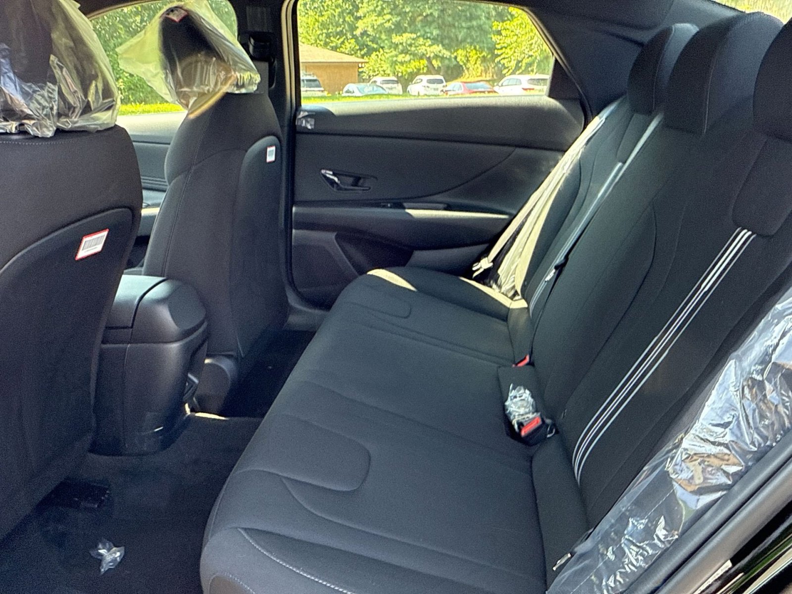 New 2025 Hyundai Elantra SEL image 23