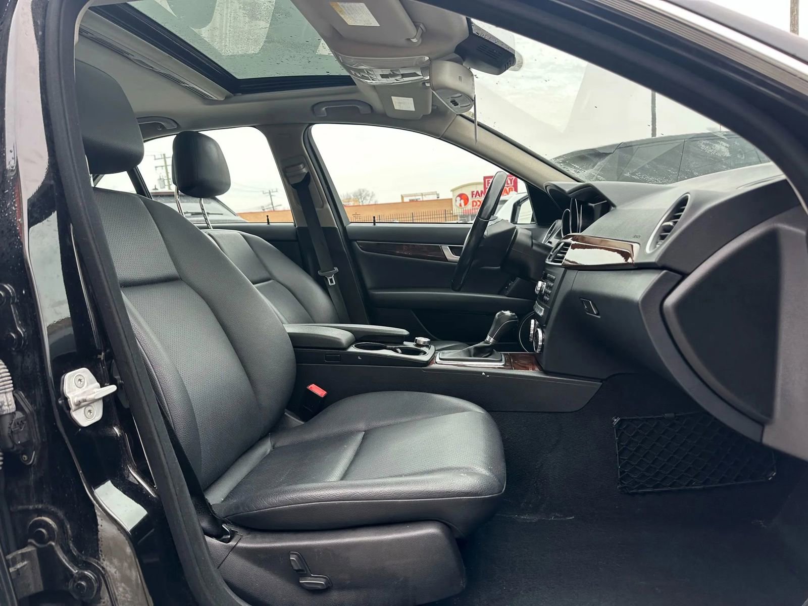 Used 2014 Mercedes-Benz C 300 4MATIC Sedan image 8