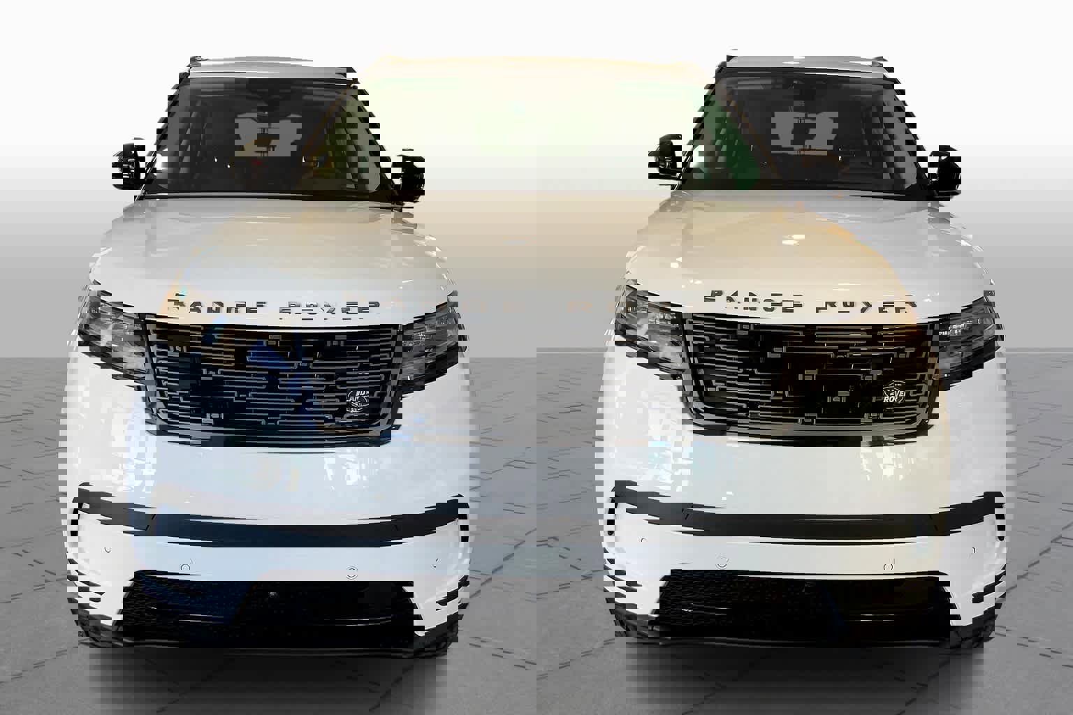 Used 2025 Land Rover Range Rover Velar S image 3