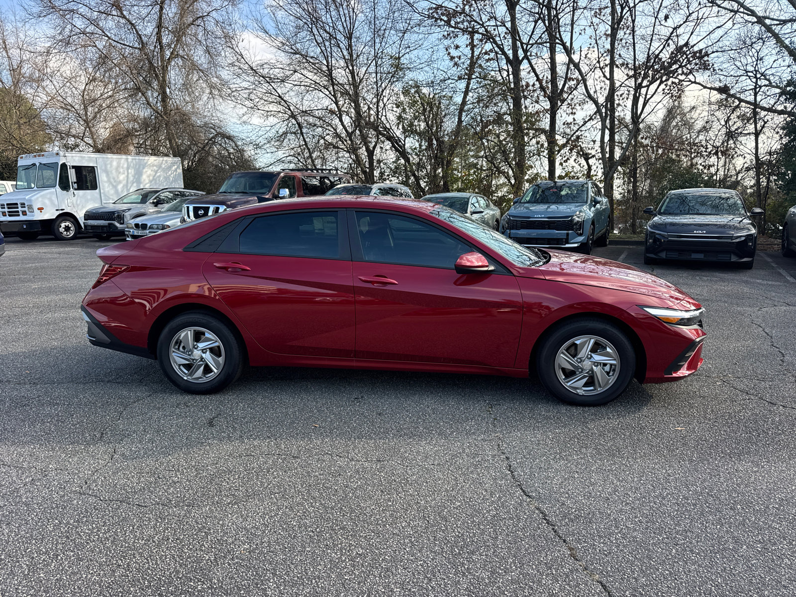New 2026 Hyundai Elantra SE w/ Cargo Package image 4