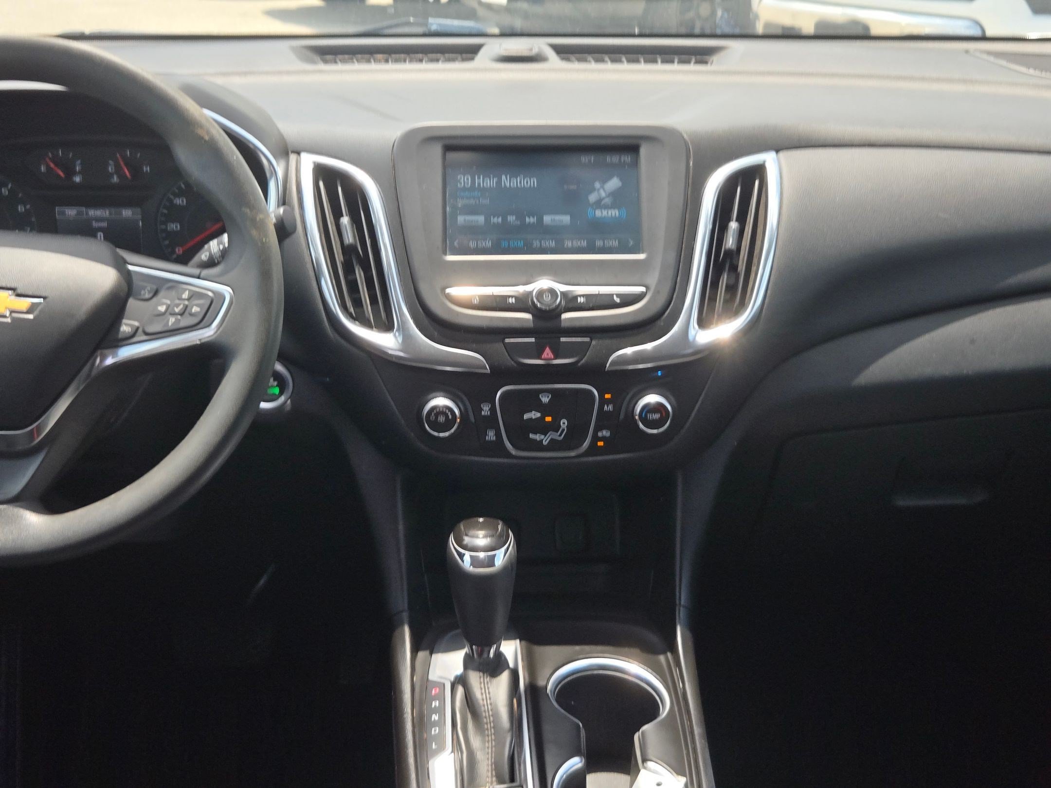 Used 2018 Chevrolet Equinox LT FWD image 16