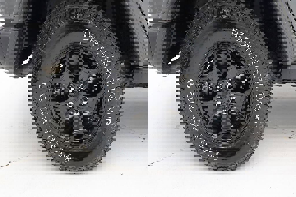 Used 2023 Jeep Wrangler Unlimited image 9