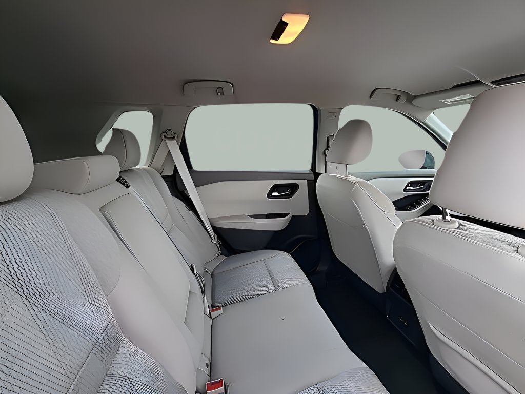 Used 2025 Nissan Rogue SV AWD/4WD image 13