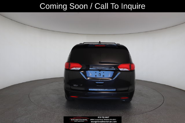 Used 2020 Chrysler Pacifica Touring-L Plus FWD image 15