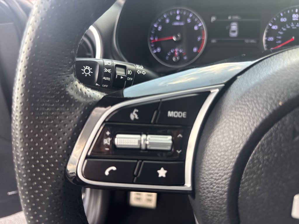 Used 2023 Kia Forte GT-Line w/ GT-Line Premium Package FWD image 16