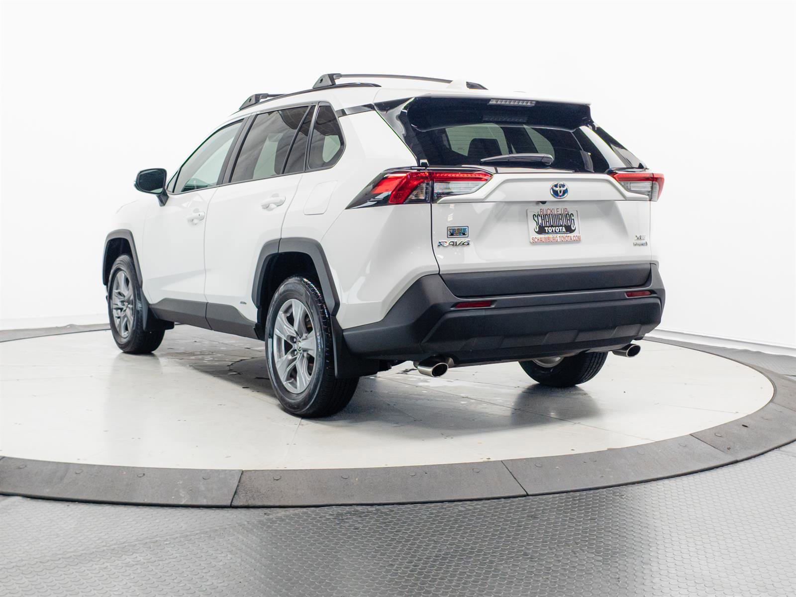 Used 2022 Toyota RAV4 XLE w/ Convenience Package AWD/4WD image 9