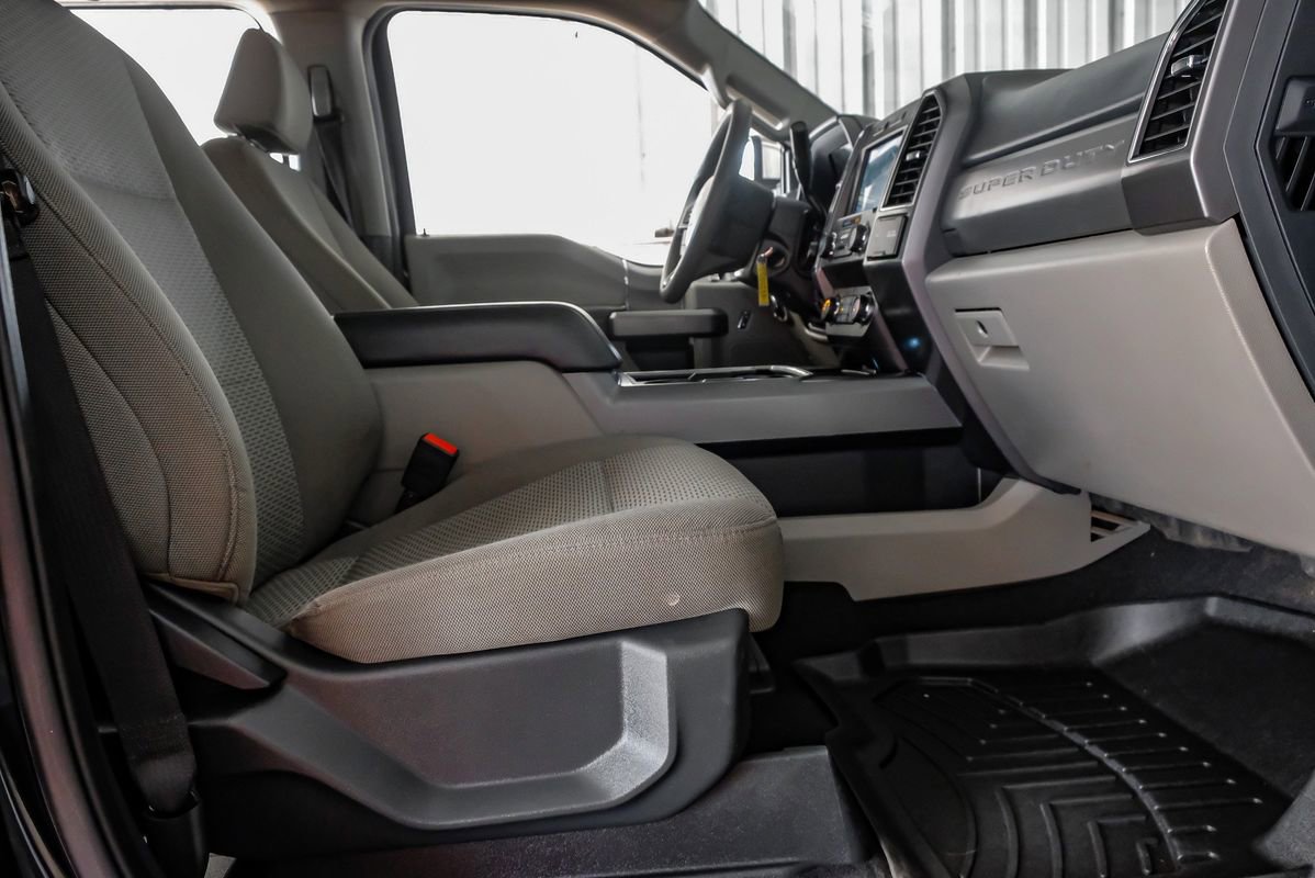 Used 2022 Ford F350 XLT w/ XLT Premium Package AWD/4WD image 32