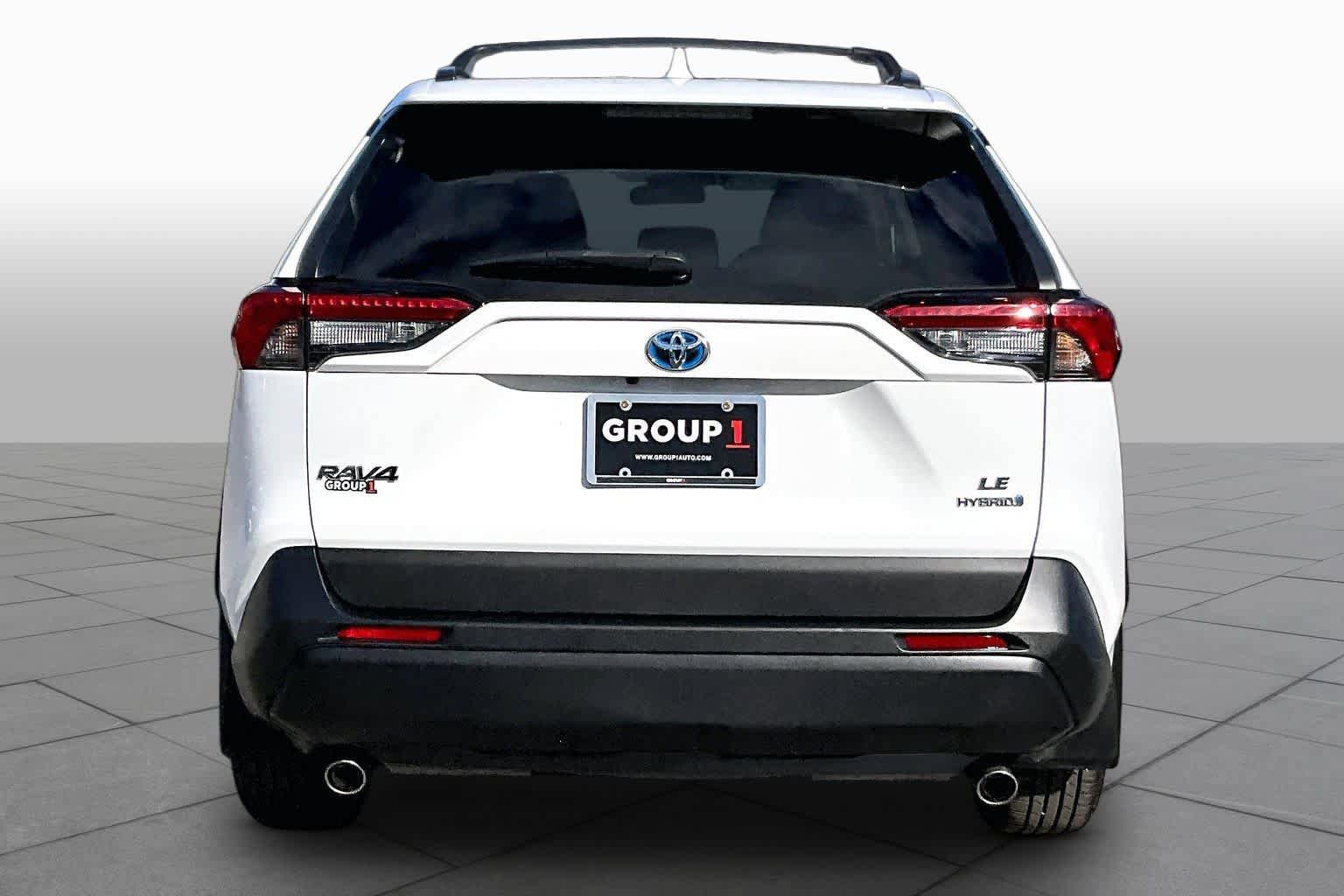 Certified 2021 Toyota RAV4 LE w/ Carpet Mat Package (TMS) AWD/4WD image 5