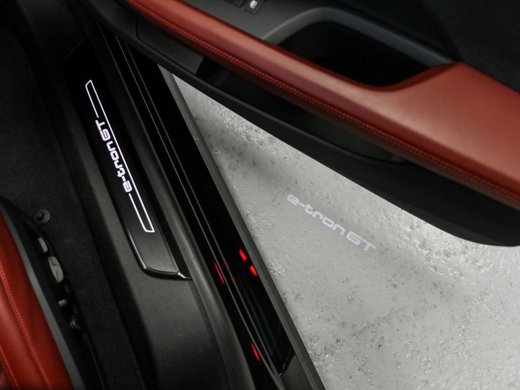 Used 2024 Audi e-tron GT Prestige AWD/4WD image 29