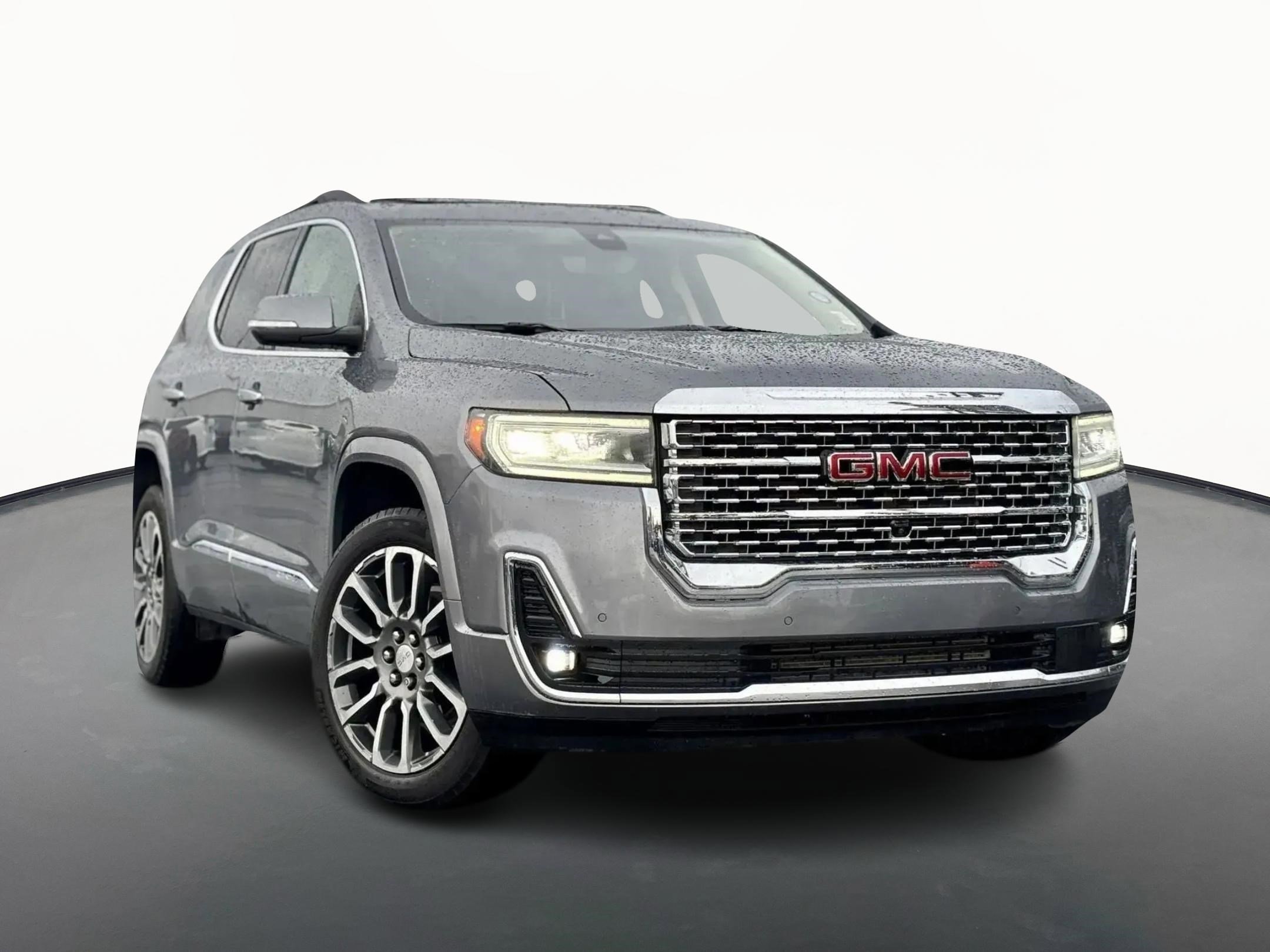 Used 2022 GMC Acadia Denali image 2