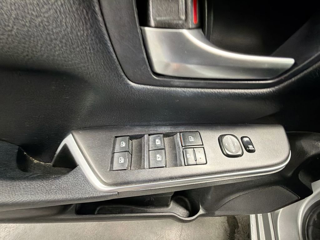 Used 2016 Toyota Camry LE image 20