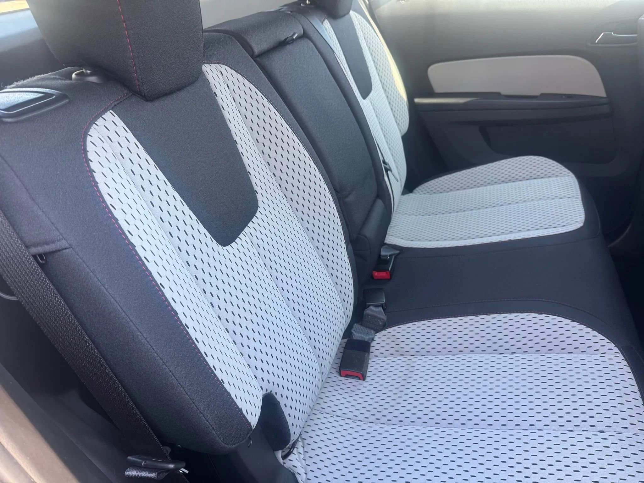 Used 2012 Chevrolet Equinox LS image 21