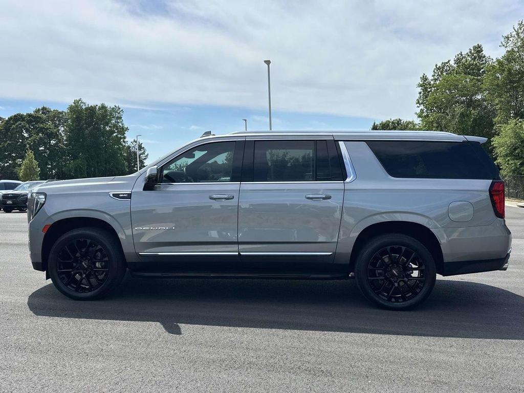 Used 2024 GMC Yukon XL Denali AWD/4WD image 26