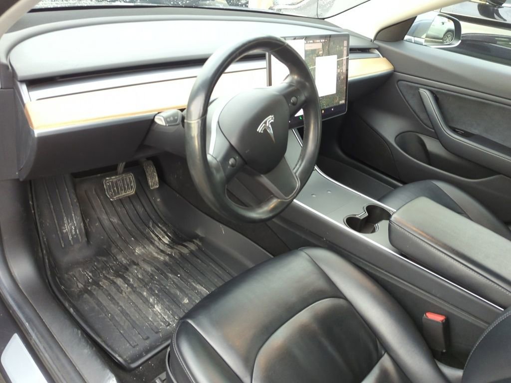 Used 2018 Tesla Model 3 Long Range image 7