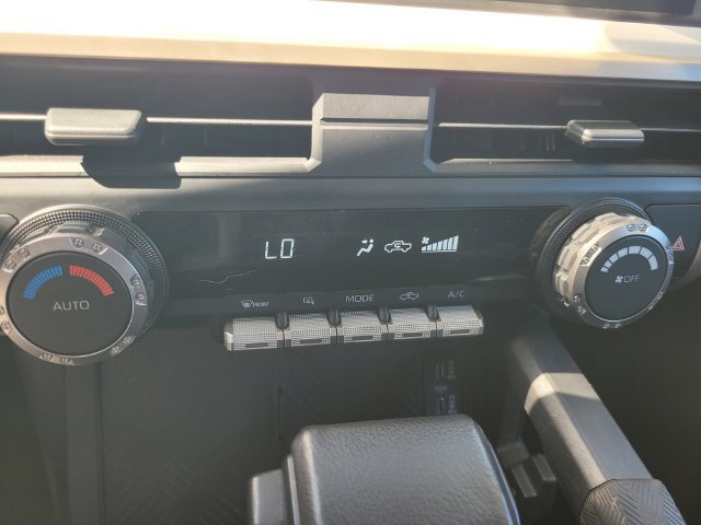 Used 2024 Toyota Tacoma TRD Off-Road AWD/4WD image 24
