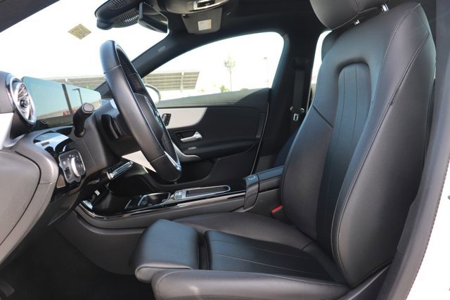 Used 2025 Mercedes-Benz CLA 250 image 12