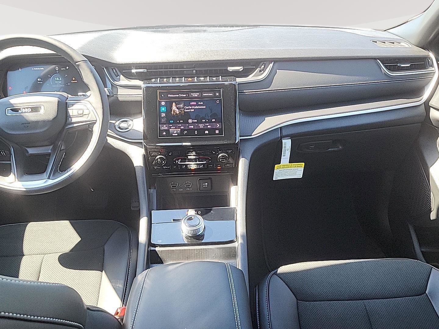 New 2025 Jeep Grand Cherokee Altitude image 27