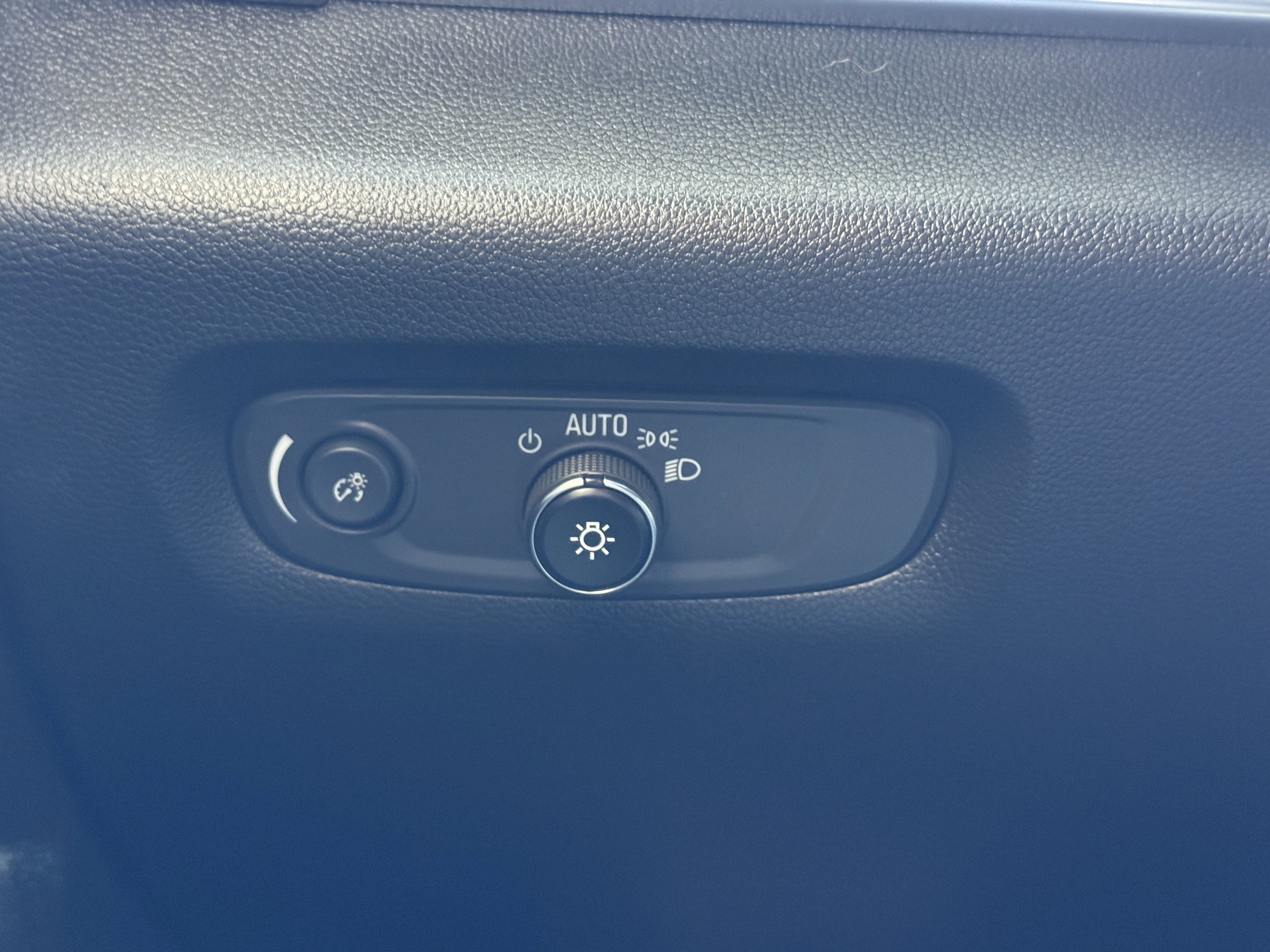 Certified 2022 Chevrolet Traverse LS image 30