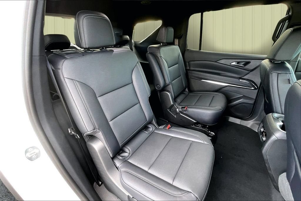 New 2026 Chevrolet Traverse LT w/ Driver Confidence Package FWD image 6