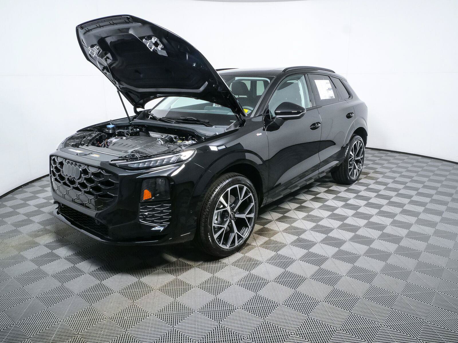 New 2026 Audi Q3 quattro 2.0T AWD/4WD image 34