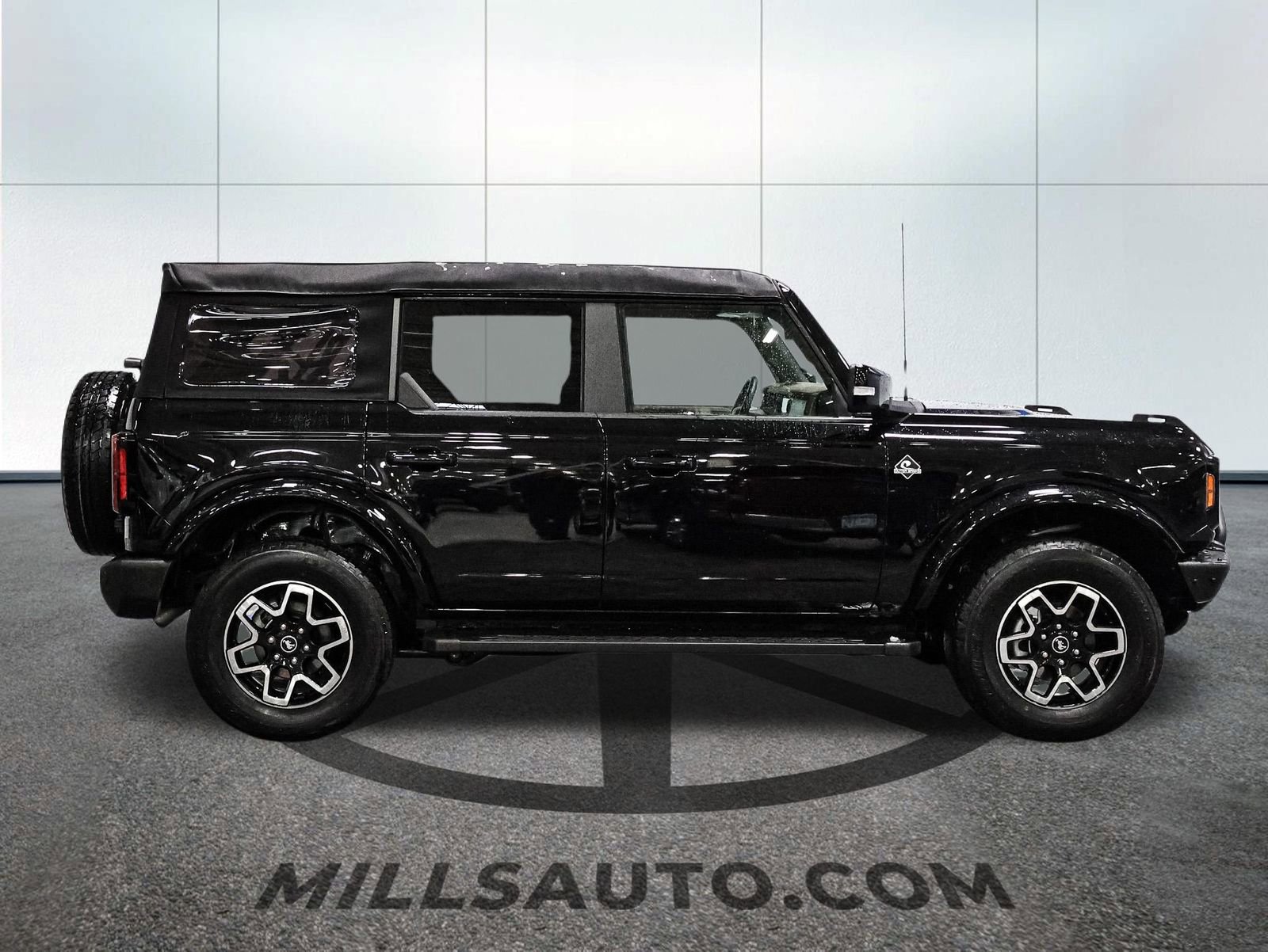 Certified 2024 Ford Bronco Outer Banks image 9