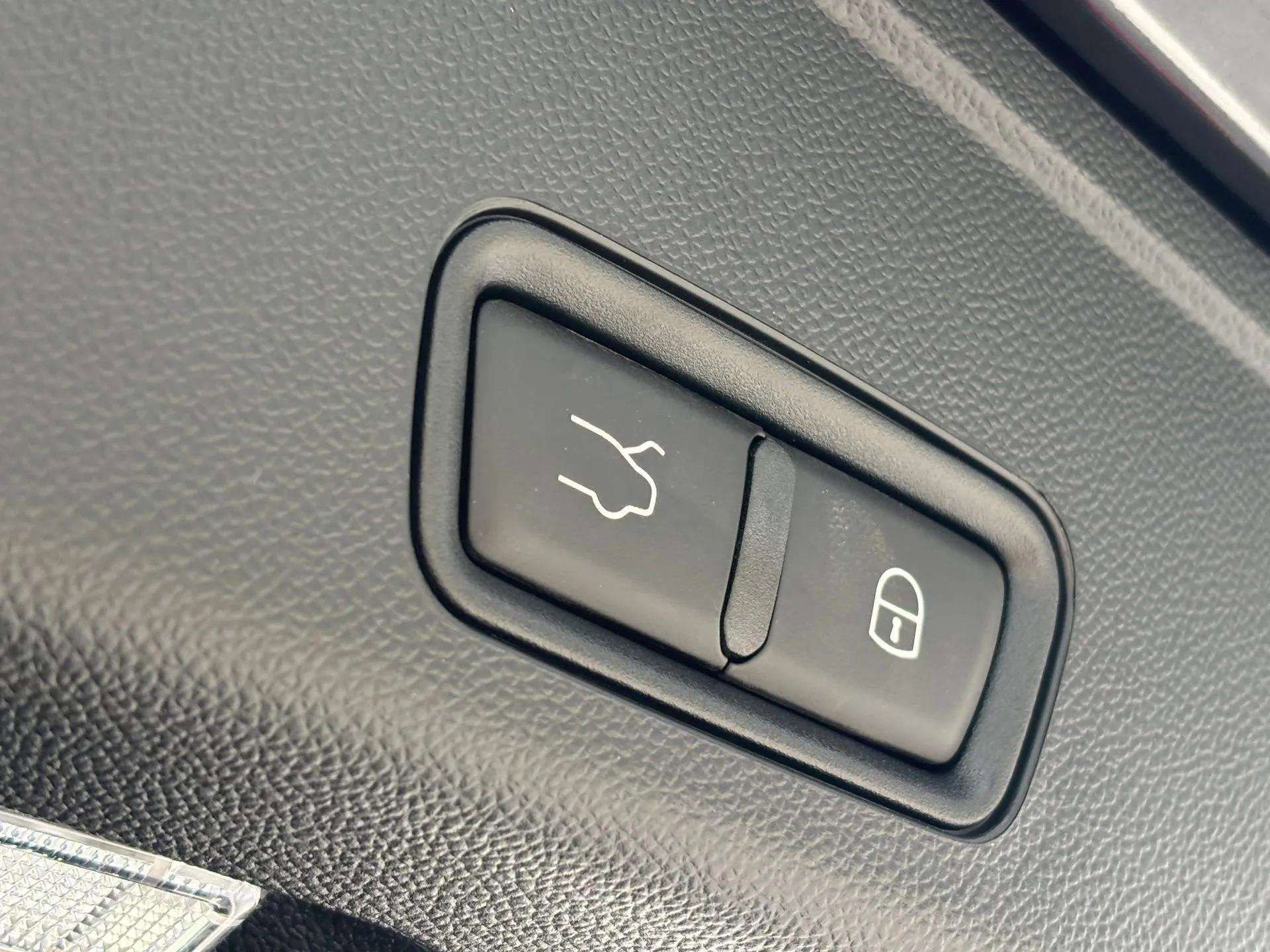 New 2025 Maserati Grecale Modena image 46